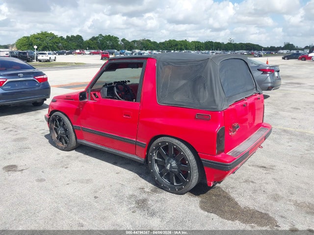 44796387 :رقم المزاد ، 2CNBJ18U7L6220617 vin ، 1990 Geo Tracker مزاد بيع
