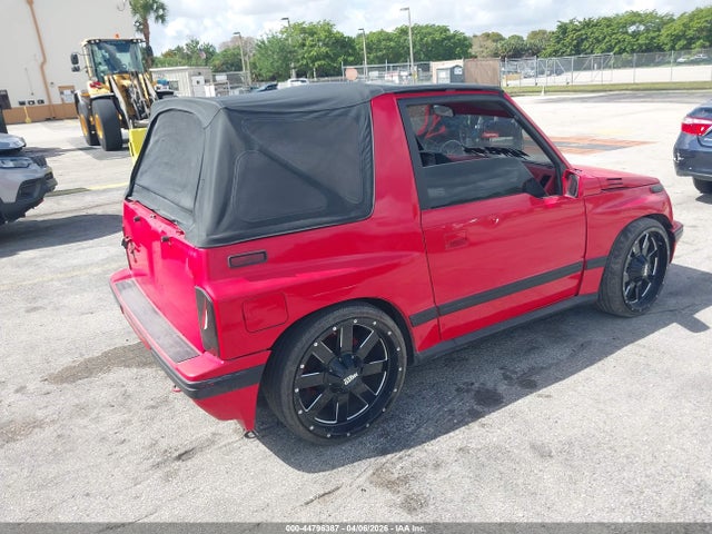 44796387 :رقم المزاد ، 2CNBJ18U7L6220617 vin ، 1990 Geo Tracker مزاد بيع