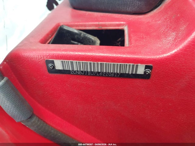 44796387 :رقم المزاد ، 2CNBJ18U7L6220617 vin ، 1990 Geo Tracker مزاد بيع