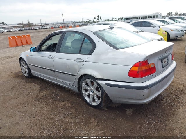 2003 Bmw 325i მანქანა იყიდება აუქციონზე, vin: WBAET37403NJ23129, აუქციონის ნომერი: 44796398