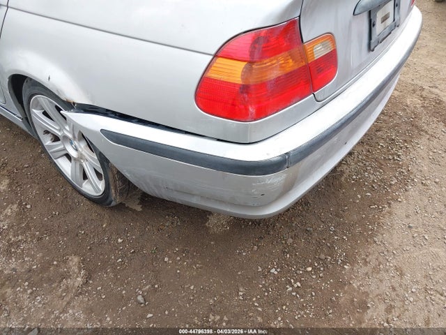 2003 Bmw 325i მანქანა იყიდება აუქციონზე, vin: WBAET37403NJ23129, აუქციონის ნომერი: 44796398