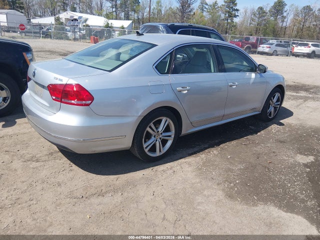 Aukcja sprzedaży 2014 Volkswagen Passat 1.8t Sel Premium, vin: 1VWCS7A33EC061404, numer aukcji: 44796401