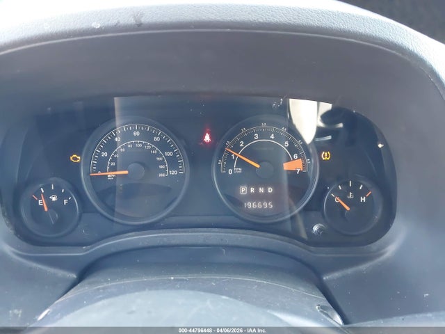 1C4NJDBB0GD566641 Jeep Compass Sport
