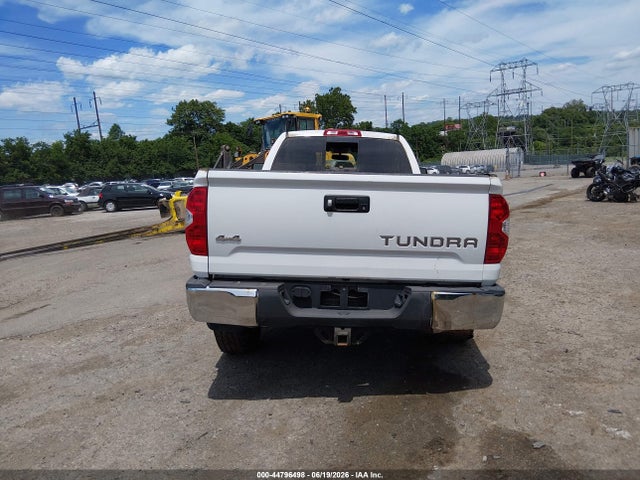 5TFCY5F19HX020981 Toyota Tundra Sr5 5.7l V8