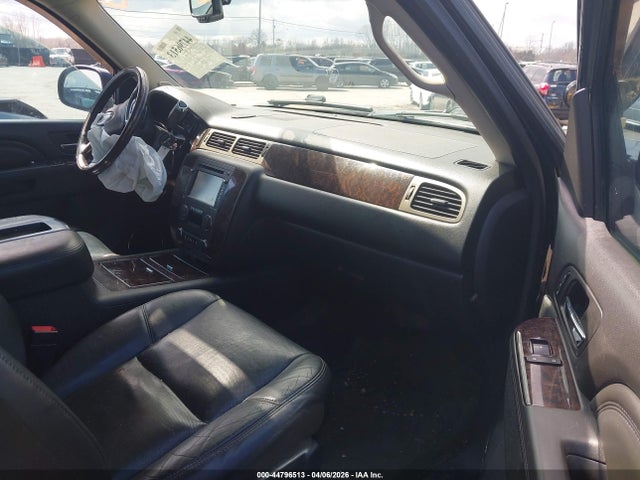 Продаж на аукціоні авто 2013 Gmc Yukon Xl 1500 Denali, vin: 1GKS2MEF1DR325446, номер лоту: 44796513