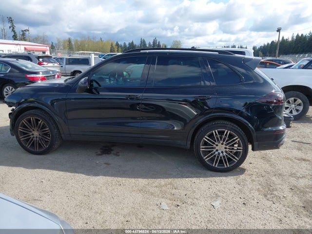 WP1AA2A26JKA06497 Porsche Cayenne Platinum Edition