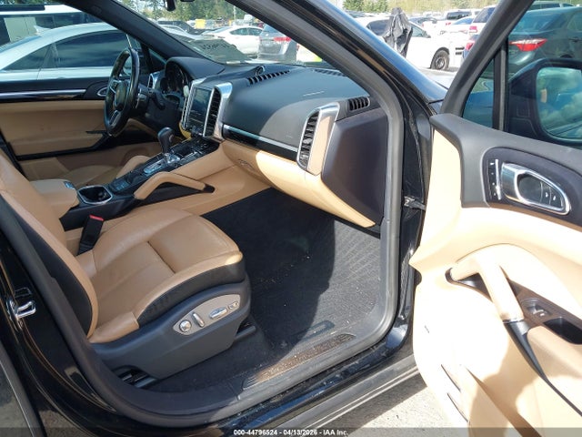 2018 PORSCHE CAYENNE WP1AA2A26JKA06497 Photo 4