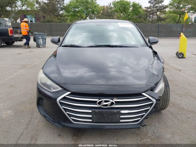 5NPD84LF0JH222057 Hyundai ELANTRA SEL