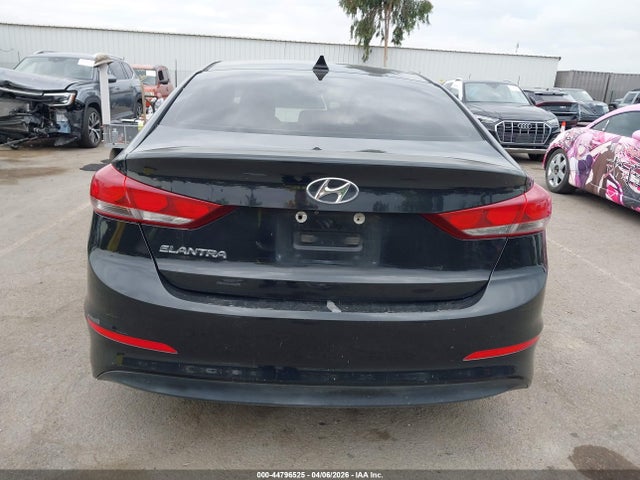 5NPD84LF0JH222057 Hyundai ELANTRA SEL