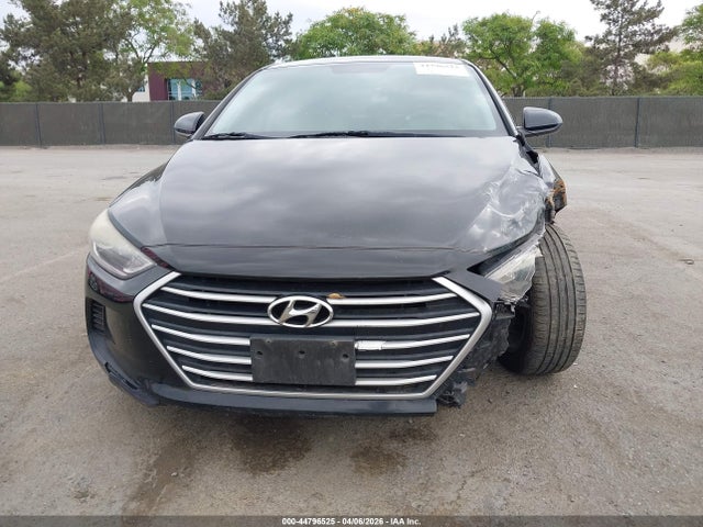 5NPD84LF0JH222057 Hyundai ELANTRA SEL