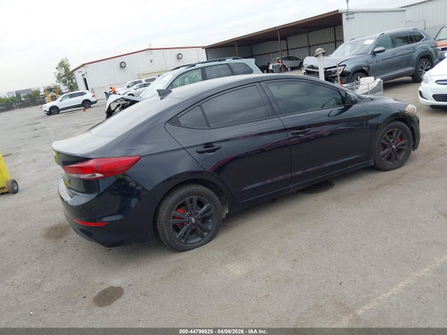 5NPD84LF0JH222057 Hyundai ELANTRA SEL