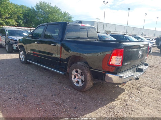 2020 RAM 1500 1C6SRFFM2LN204356 Photo 2