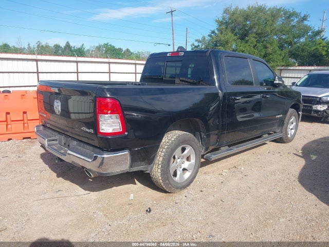 2020 RAM 1500 1C6SRFFM2LN204356 Photo 3