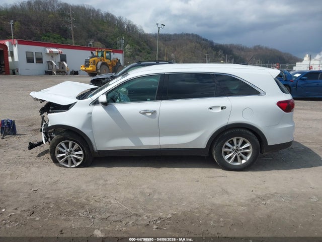 Продажа на аукционе авто 2020 Kia Sorento 2.4l Lx, vin: 5XYPGDA33LG631821, номер лота: 44796580