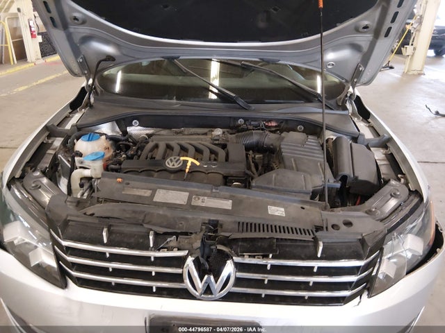 Продаж на аукціоні авто 2013 Volkswagen Passat 3.6l V6 Sel Premium, vin: 1VWCM7A31DC082552, номер лоту: 44796587