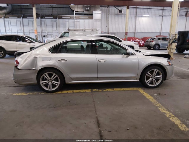 Продаж на аукціоні авто 2013 Volkswagen Passat 3.6l V6 Sel Premium, vin: 1VWCM7A31DC082552, номер лоту: 44796587
