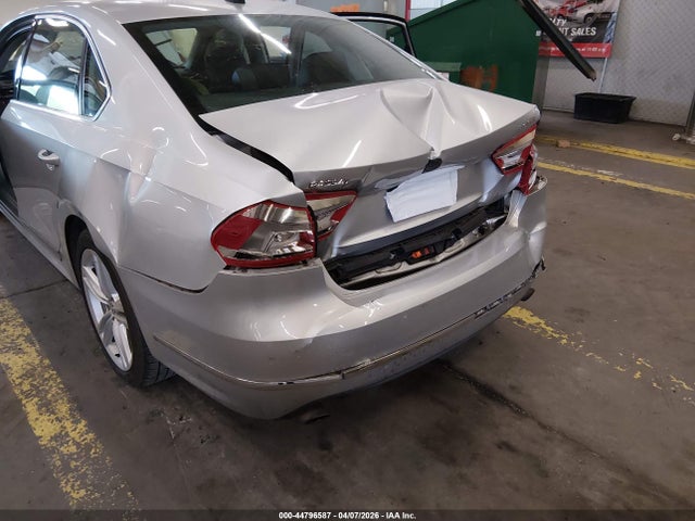 Продаж на аукціоні авто 2013 Volkswagen Passat 3.6l V6 Sel Premium, vin: 1VWCM7A31DC082552, номер лоту: 44796587