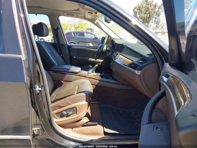 2008 BMW X5 5UXFE43578L031510 Photo 4