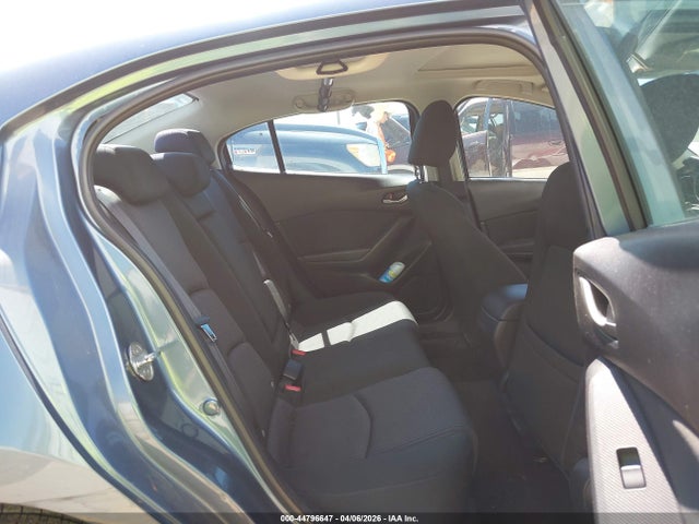 44796647 :رقم المزاد ، 3MZBM1V79FM202590 vin ، 2015 Mazda Mazda3 مزاد بيع