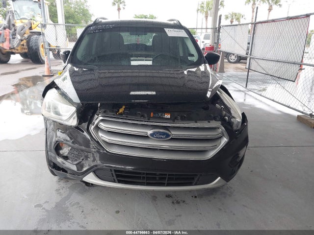 Продаж на аукціоні авто 2017 Ford Escape Se, vin: 1FMCU9GD7HUD66763, номер лоту: 44796663