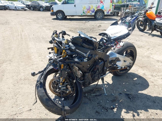 Продажа на аукционе авто 2024 Yamaha Yzfr1m, vin: JYARN67E7RA000772, номер лота: 44796678