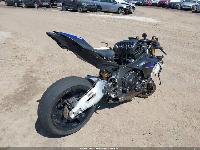 Продажа на аукционе авто 2024 Yamaha Yzfr1m, vin: JYARN67E7RA000772, номер лота: 44796678