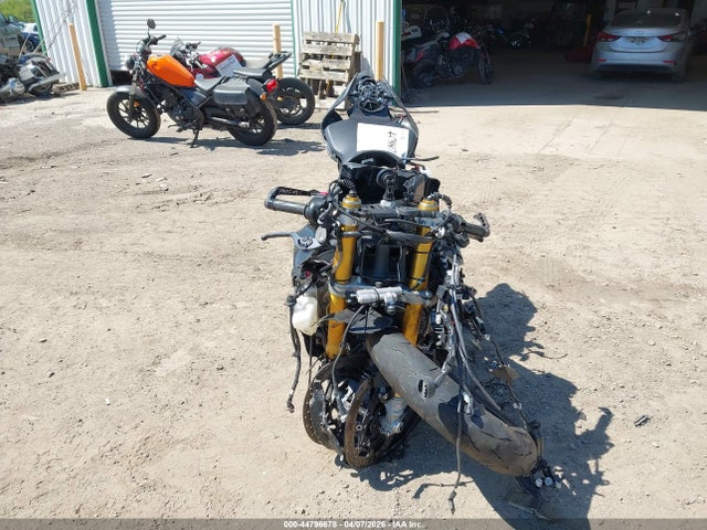 Продажа на аукционе авто 2024 Yamaha Yzfr1m, vin: JYARN67E7RA000772, номер лота: 44796678