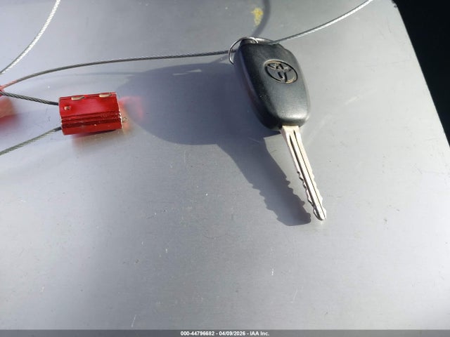 5YFBURHE8GP441473 Toyota COROLLA LE