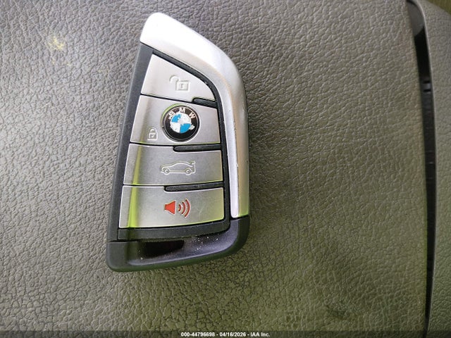 44796698 :رقم المزاد ، WBA53BH05MWW95444 vin ، 2021 Bmw 530i مزاد بيع