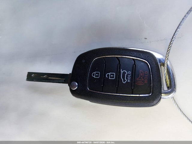 2017 Hyundai Santa Fe Sport 2.4l მანქანა იყიდება აუქციონზე, vin: 5XYZTDLB0HG394611, აუქციონის ნომერი: 44796720