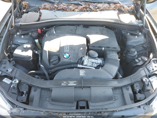 2013 BMW X1 WBAVM5C50DVL63757 Photo 9
