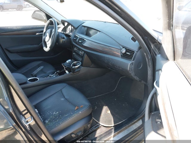 2013 BMW X1 WBAVM5C50DVL63757 Photo 4