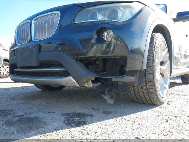 2013 BMW X1 WBAVM5C50DVL63757 Photo 5