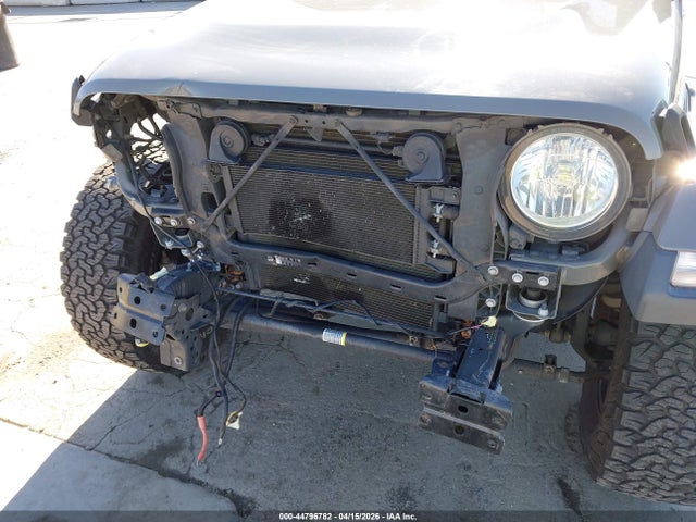 2020 Jeep Wrangler Unlimited Sahara 4x4 მანქანა იყიდება აუქციონზე, vin: 1C4HJXEG8LW170638, აუქციონის ნომერი: 44796782