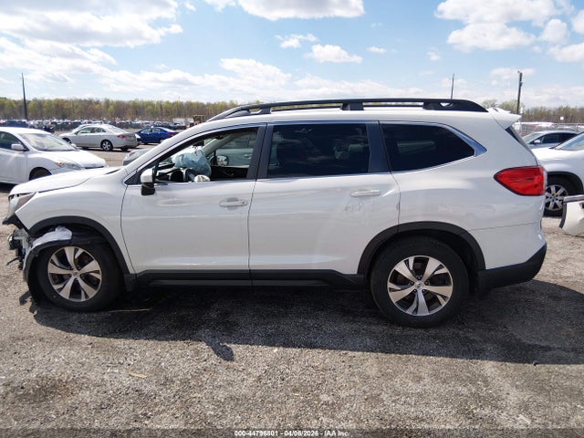 44796801 :رقم المزاد ، 4S4WMAFD1K3438151 vin ، 2019 Subaru Ascent Premium مزاد بيع