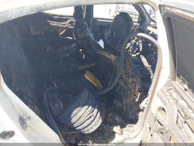 44796827 :رقم المزاد ، 1B3CC4FB1AN200475 vin ، 2010 Dodge Avenger Sxt مزاد بيع