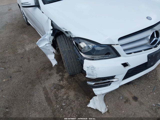 44796847 :رقم المزاد ، WDDGF8AB9DR284022 vin ، 2013 Mercedes-benz C 300 Sport 4matic مزاد بيع