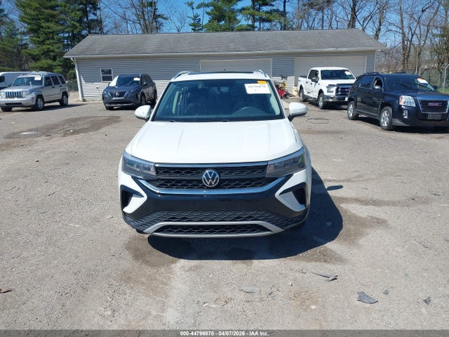 2022 Volkswagen Taos 1.5t Se მანქანა იყიდება აუქციონზე, vin: 3VVTX7B27NM012359, აუქციონის ნომერი: 44796870