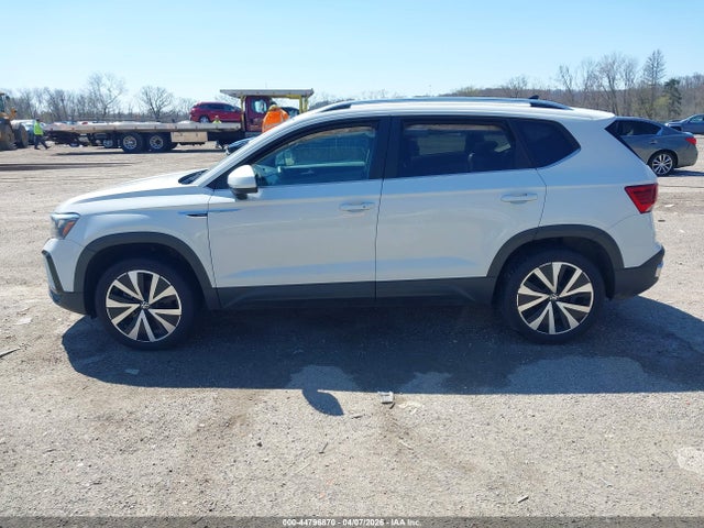 2022 Volkswagen Taos 1.5t Se მანქანა იყიდება აუქციონზე, vin: 3VVTX7B27NM012359, აუქციონის ნომერი: 44796870