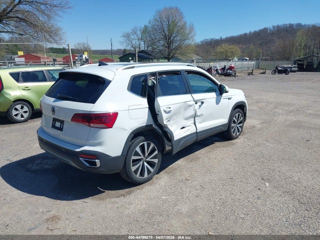 2022 Volkswagen Taos 1.5t Se მანქანა იყიდება აუქციონზე, vin: 3VVTX7B27NM012359, აუქციონის ნომერი: 44796870