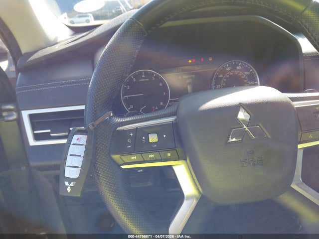 2022 Mitsubishi Outlander Se 2.5 2wd მანქანა იყიდება აუქციონზე, vin: JA4J3UA86NZ046923, აუქციონის ნომერი: 44796871