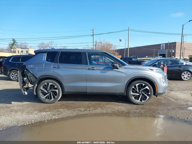 2022 Mitsubishi Outlander Se 2.5 2wd მანქანა იყიდება აუქციონზე, vin: JA4J3UA86NZ046923, აუქციონის ნომერი: 44796871