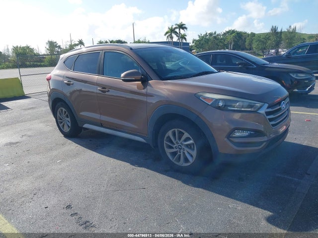 2017 HYUNDAI TUCSON KM8J33A43HU412847