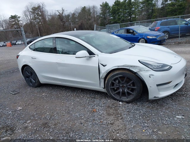 Tesla Model 3 Long Range Dual Motor All-wheel Drive 2020 5YJ3E1EB9LF637313 Image 14