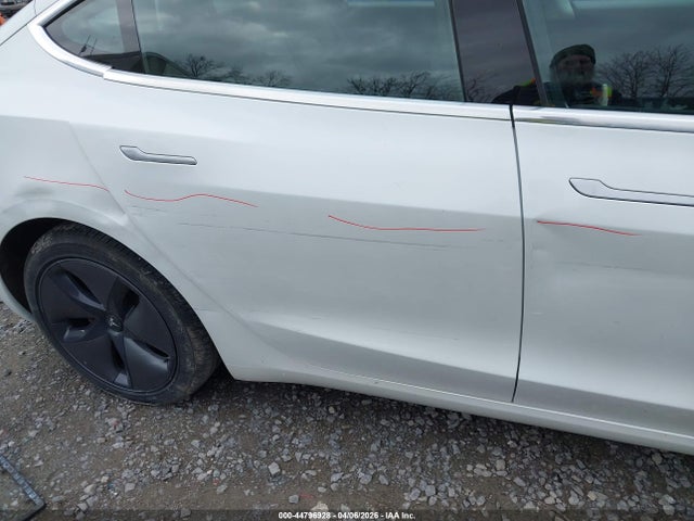 Tesla Model 3 Long Range Dual Motor All-wheel Drive 2020 5YJ3E1EB9LF637313 Image 12