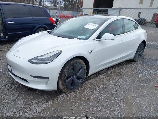Tesla Model 3 Long Range Dual Motor All-wheel Drive 2020 5YJ3E1EB9LF637313 Image 2