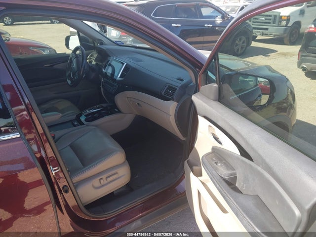 2017 HONDA PILOT 5FNYF5H92HB006381 Photo 4