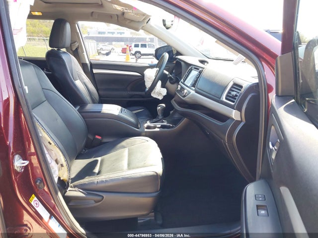 2016 Toyota Highlander Xle V6 მანქანა იყიდება აუქციონზე, vin: 5TDJKRFH1GS261791, აუქციონის ნომერი: 44796953