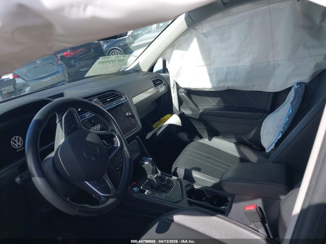 Продажа на аукционе авто 2022 Volkswagen Tiguan 2.0t Se, vin: 3VV3B7AX4NM020320, номер лота: 44796989