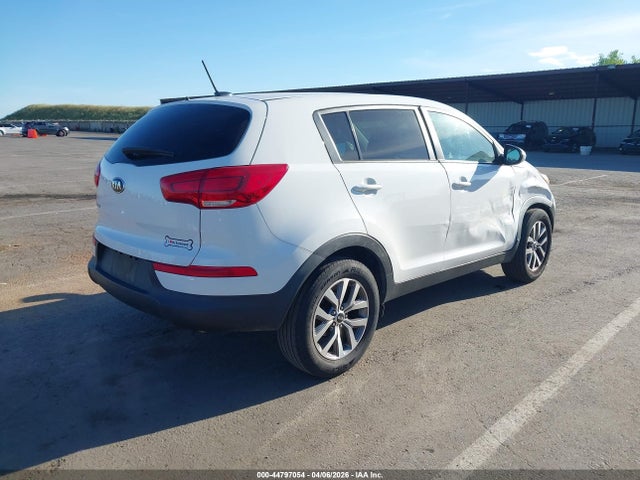 KIA Sportage Lx 2016 KNDPB3AC7G7879159 Image 4